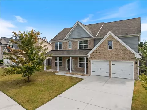7107 Suffolk Ln, Fairburn, GA 30213
