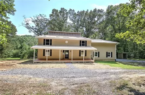 7569 Yukon Rd, Talking Rock, GA 30175