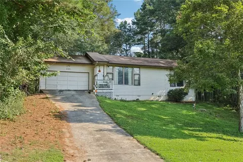 235 Mountain View Cir, Covington, GA 30016 photo 2