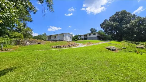 2011 Carr Rd NE, Conyers, GA 30012
