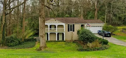 5270 Green Hill Pl, Atlanta, GA 30342