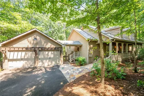 941 Quail Cove Dr, Jasper, GA 30143