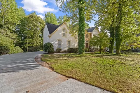 760 Woodrow Dr, Lawrenceville, GA 30043