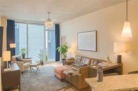44 Peachtree Pl NW #924, Atlanta, GA 30309