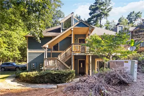 3071 Steeplechase Dr, Alpharetta, GA 30004