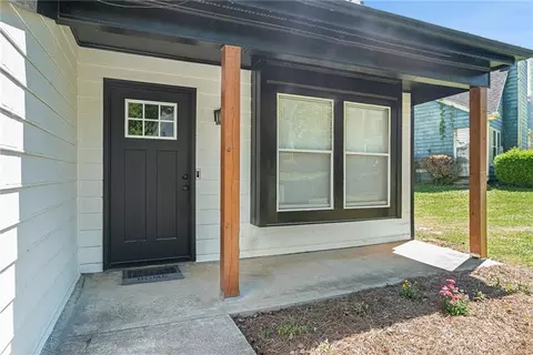 1703 Laurel Creek Cir, Lithonia, GA 30058