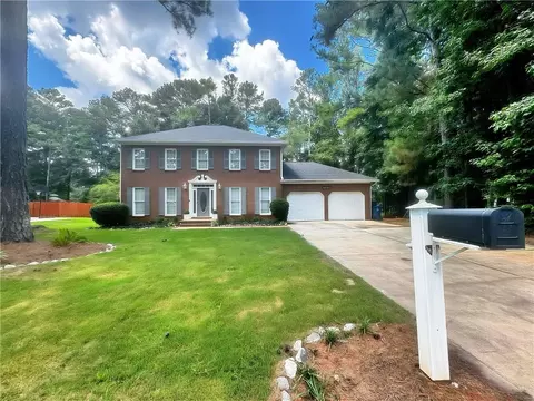 1805 Skidmore Cir, Lawrenceville, GA 30044