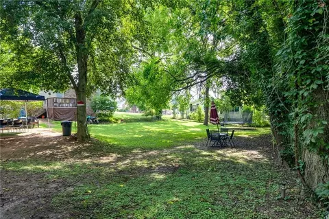 912 Mcbride St SE, Gainesville, GA 30501