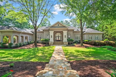 9335 Colonnade Trl, Johns Creek, GA 30022