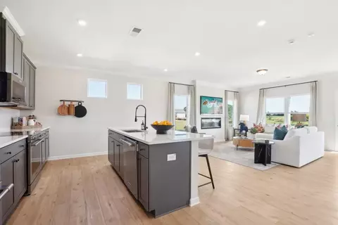 Kitchen - 156 Fair Oak Ln, Calhoun, GA 30701 photo 3 of 4