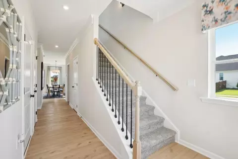 Entry Way - 156 Fair Oak Ln, Calhoun, GA 30701 photo 2 of 5