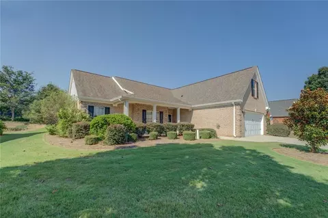 413 Crossroads Dr, Social Circle, GA 30025