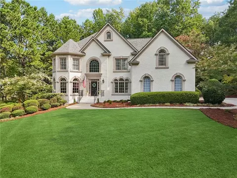 775 Barberry Dr, Milton, GA 30004