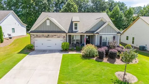 740 Lakeview Bend Cir, Jefferson, GA 30549