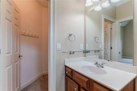 Bath - 1570 Briergate Dr, Duluth, GA 30097 photo 9 of 11