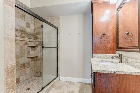 Bath - 1570 Briergate Dr, Duluth, GA 30097 photo 8 of 11