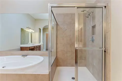 Bath - 1570 Briergate Dr, Duluth, GA 30097 photo 3 of 11