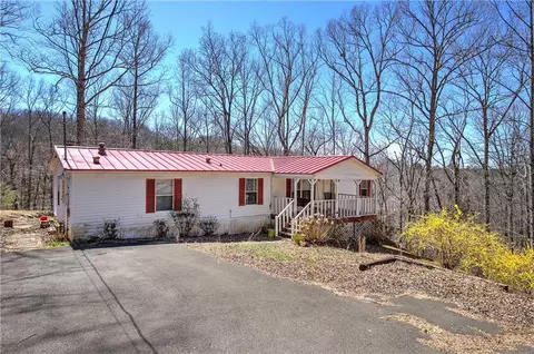 497 Cherokee Trl, Ball Ground, GA 30107
