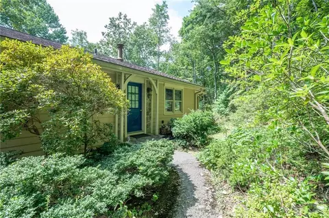 121 Winnebago Trl, Chatsworth, GA 30705