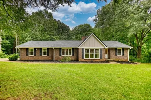 150 Newton Ridge Dr, Covington, GA 30014