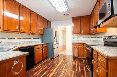 Kitchen - 75 Briar Patch Dr, Covington, GA 30014 photo 2 of 3