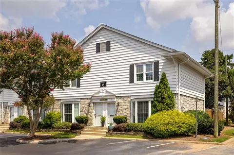 136 Peachtree Memorial Dr NW #GA1, Atlanta, GA 30309