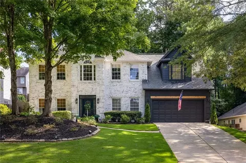 4385 Pinehollow Ct, Alpharetta, GA 30022