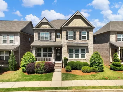 4905 Sterling Close, Buford, GA 30518