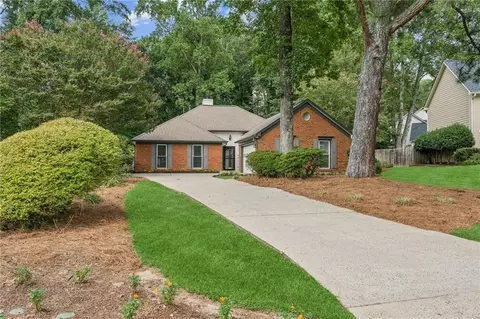 1102 Pine Grove Dr, Alpharetta, GA 30009