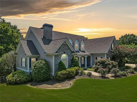4103 Hickory Fairway Dr, Woodstock, GA 30188