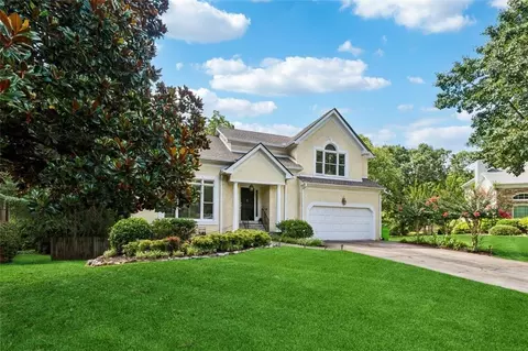 16 Ancient Oak Ct NE, Marietta, GA 30067