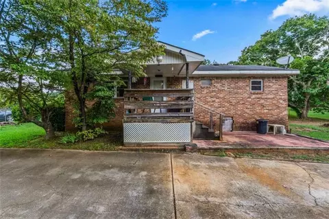 Exterior - 25 Roberts Rd, Covington, GA 30016 photo 5 of 6