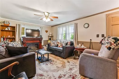 Living - 25 Roberts Rd, Covington, GA 30016 photo 2 of 2