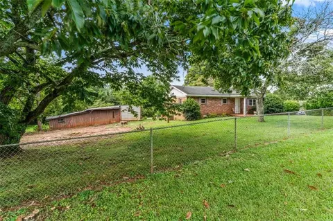 Exterior - 25 Roberts Rd, Covington, GA 30016 photo 1 of 6