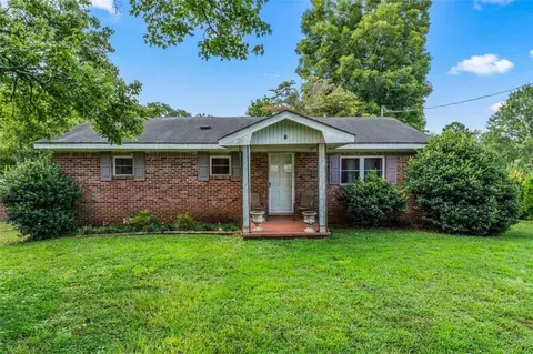 Exterior - 25 Roberts Rd, Covington, GA 30016 photo 2 of 6