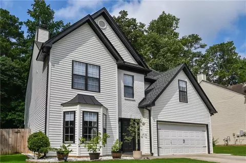 350 Oakland Place Dr, Lawrenceville, GA 30044
