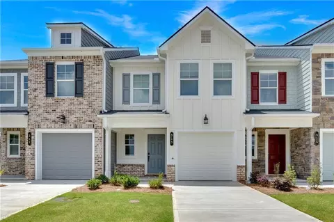 313 Rolling Green Rd, Adairsville, GA 30103