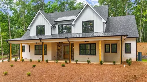 225 Laurel Place Dr, Cornelia, GA 30531