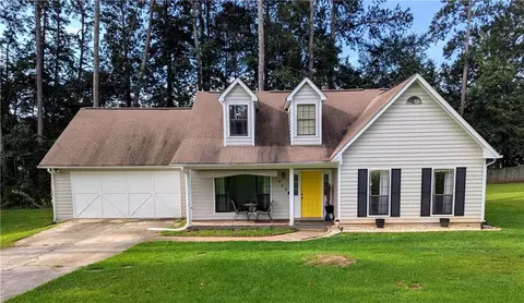 968 Pine Ridge Dr, Stone Mountain, GA 30087