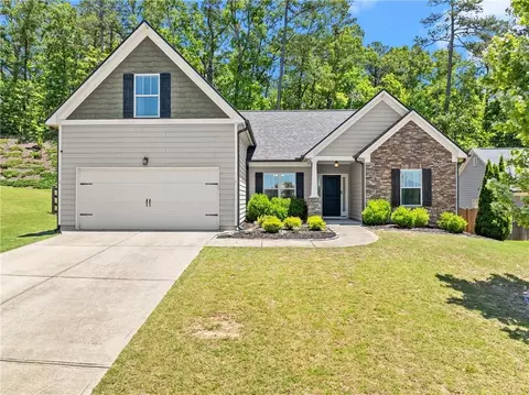 8 Swanson St, Dawsonville, GA 30534