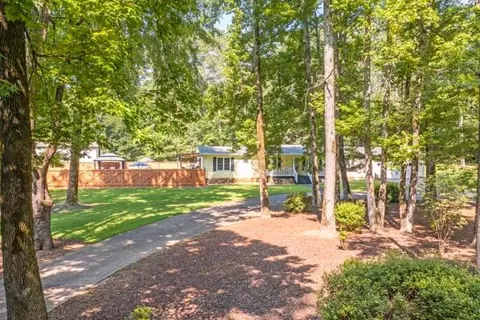 8065 Norris Lake Rd, Snellville, GA 30039