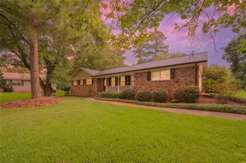 1838 Cates Ct, Snellville, GA 30078