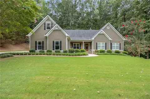 111 New Cut Rd, Winder, GA 30680