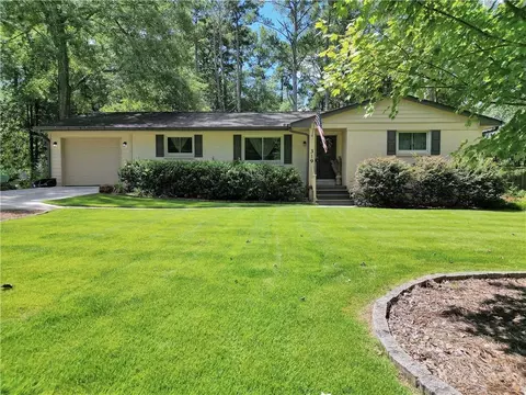 319 Stone St, Oxford, GA 30054