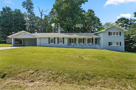 1260 White Oak St SE, Conyers, GA 30013