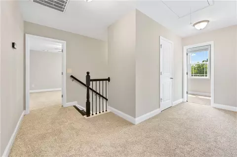 Entry Way - 4969 Cagle Rd, Lula, GA 30554 photo 3 of 4