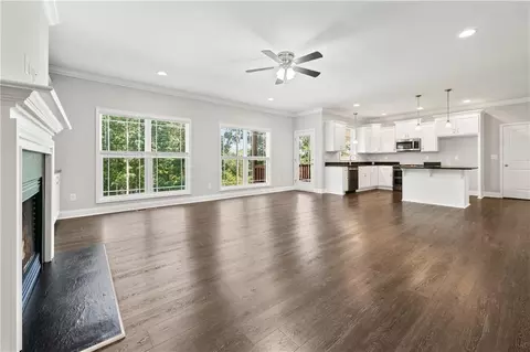 Living - 4969 Cagle Rd, Lula, GA 30554 photo 2 of 8