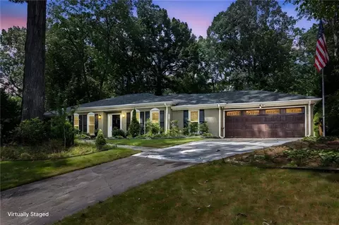 170 Berwick Dr, Atlanta, GA 30328
