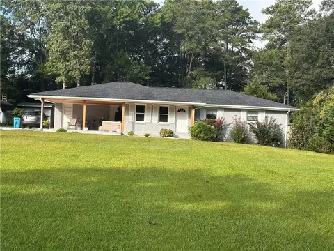 2155 Monterey Dr, Snellville, GA 30039