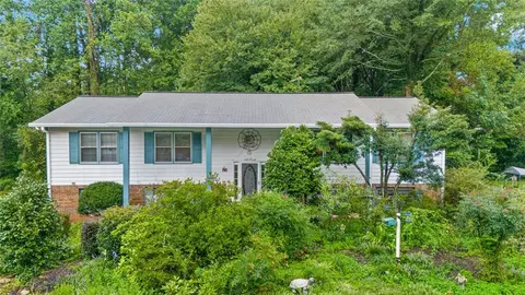 2420 Bob Bettis Rd, Marietta, GA 30066